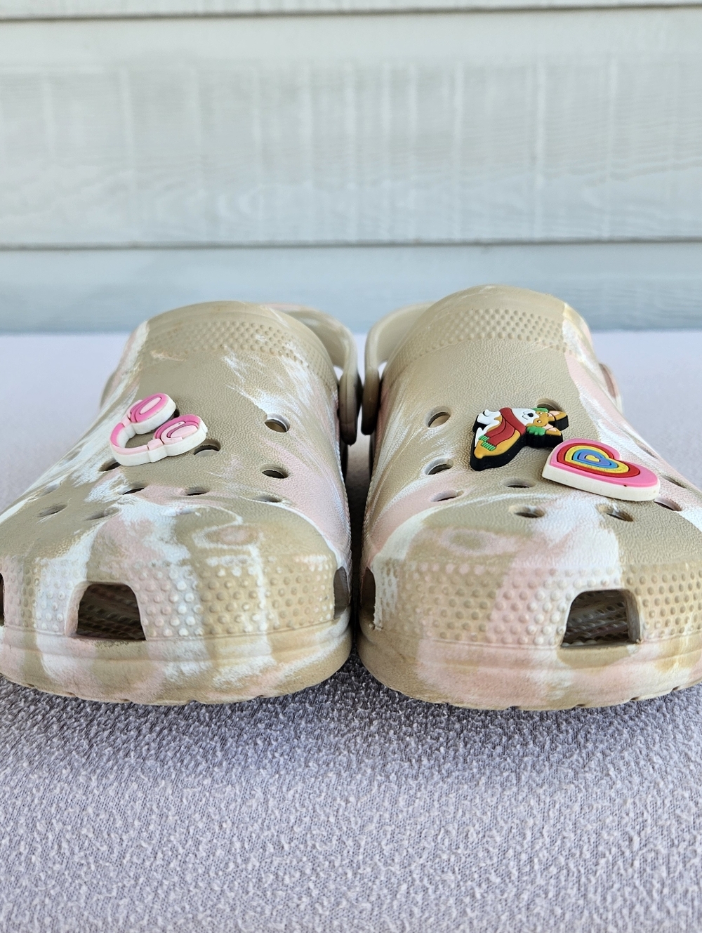 Crocs Classic Marbled Clogs Women 5 Men 3 Slip-On Comfort Waterproof Pink Beige - Picture 7 of 12